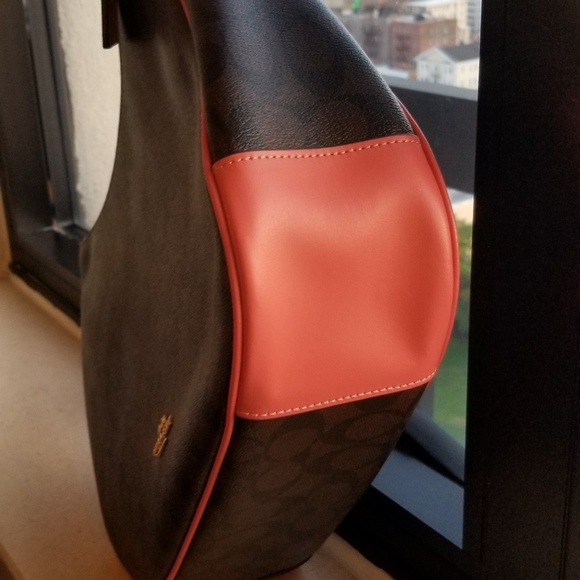 Authentic Coach bag - Picture 4 of 4